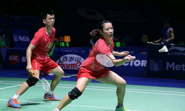 场掌控了比 场掌控了比