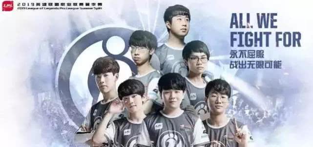 在赛后接受 在赛后接受