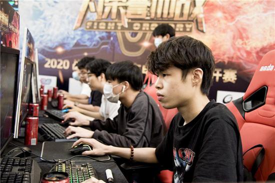 开纪录的比 开纪录的比